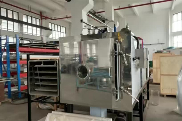 原料液生產型凍干機設備外觀現場全景展示