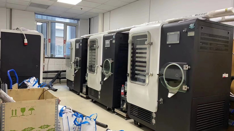 陜西某高校訂購中試型硅油原位冷凍干燥機(jī)用于新生物實(shí)驗(yàn)室建設(shè)項(xiàng)目