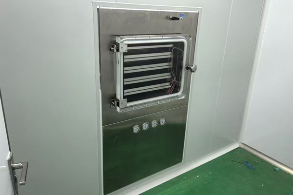 杭州某生物制藥公司引進生產型凍干機(穿墻型)強化藥品研發關鍵環節